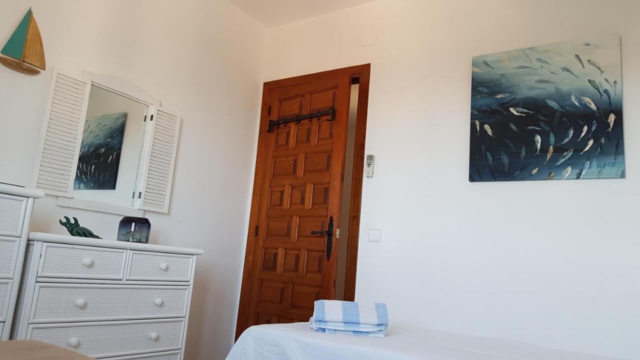 Rosalalinda - Cosy Semi-Detached Home With Sea Views And Large Terrace Морайра Экстерьер фото